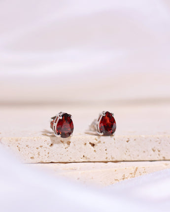 Xmas Exclusive - #2 Garnet Earring - Acrysty Co.