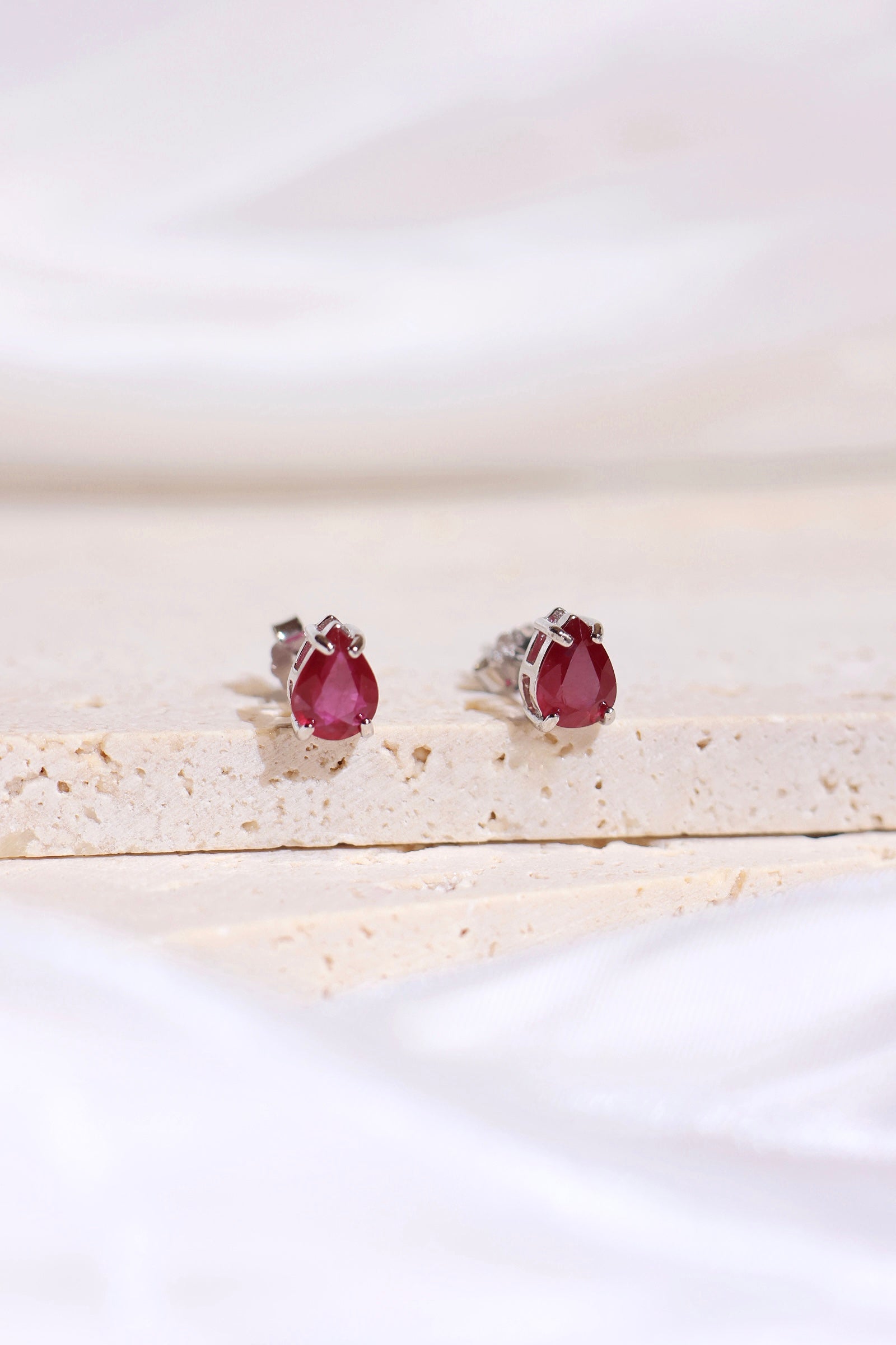 Xmas Exclusive - #2 Ruby Earring